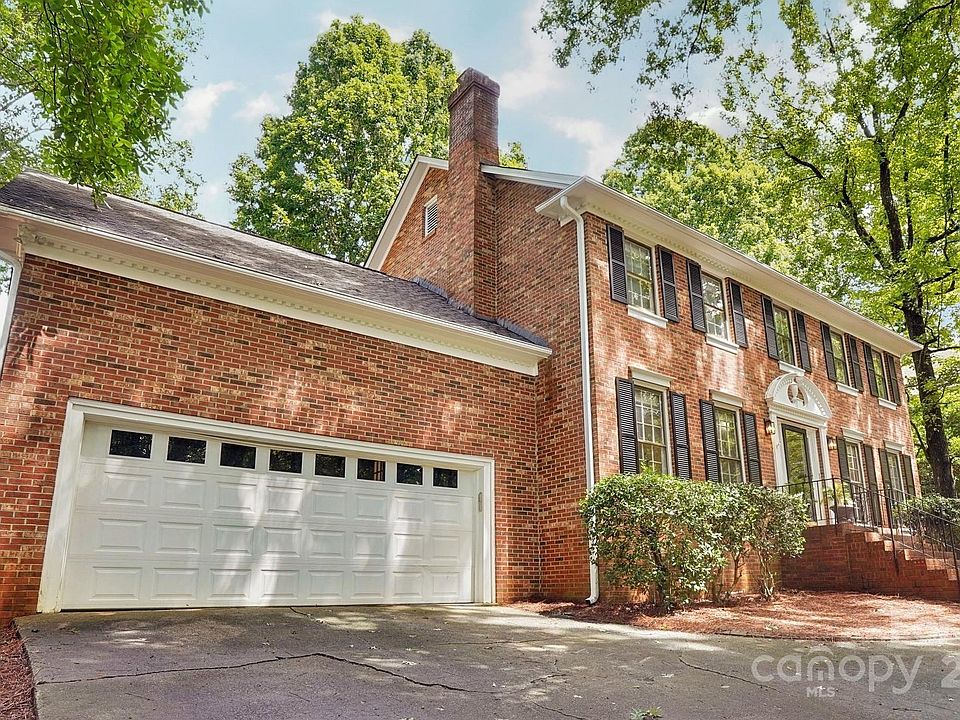 1st image of 10016 Whitethorn Dr