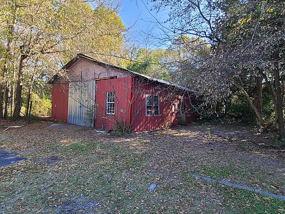 4th image of 160 Depot Ave NE