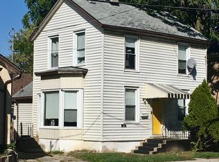 163 Welland Ave, Saint Catharines, ON L2R 2N9