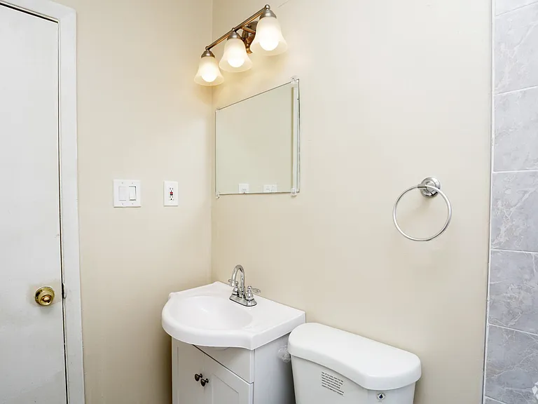 5009-norwood-ave-baltimore-md-interior-photo (24)_05062018