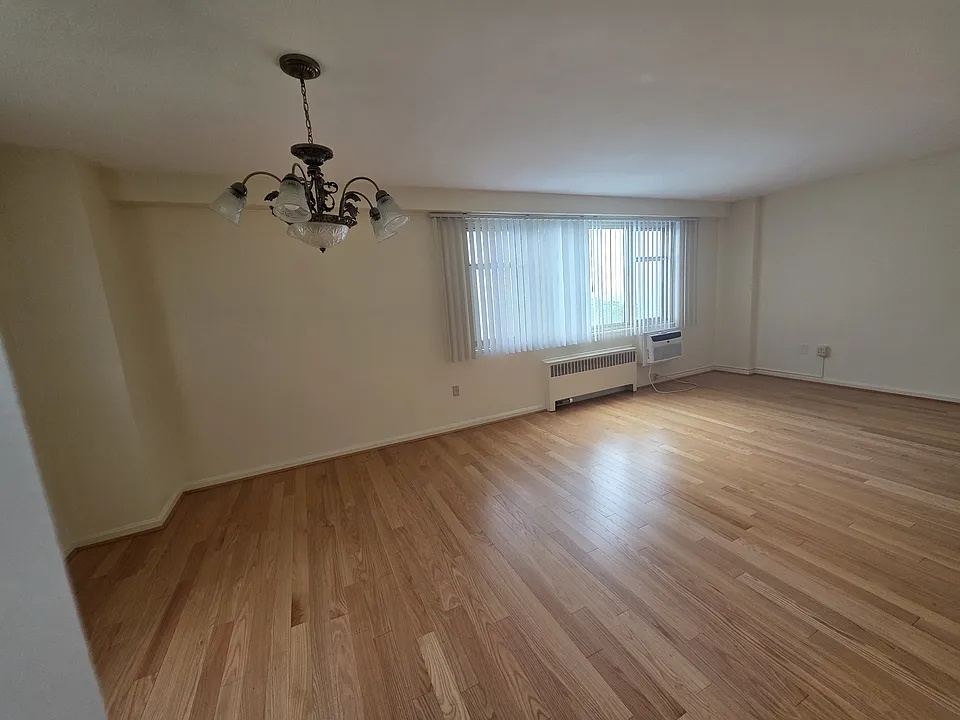 Good sized dining room - 12x11