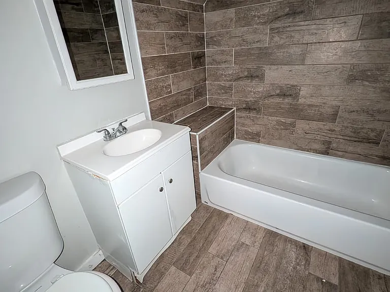 198 Wolcott St #2A — Photo 7