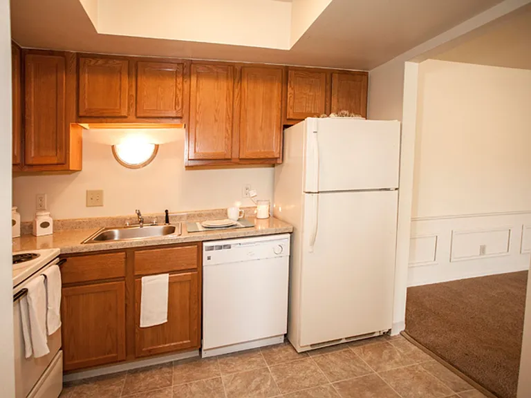 Avalon Woods Apartment Homes — Photo 16