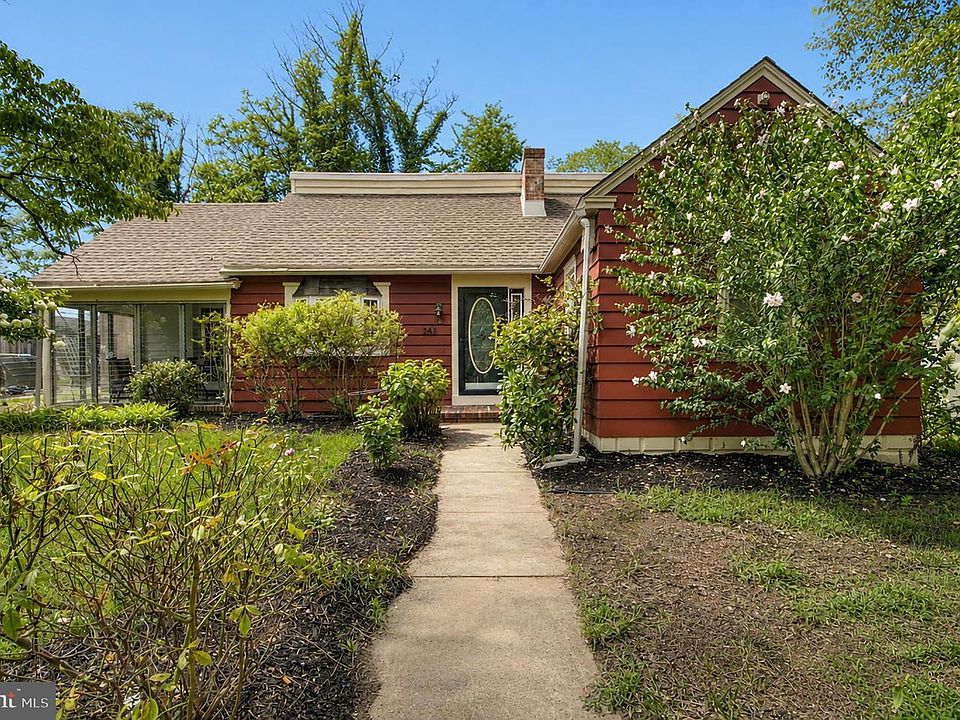 1st image of 268 Giles Rd