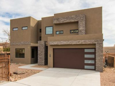 2712 Puerta Del Bosque Ln NW, Albuquerque, NM, 87104