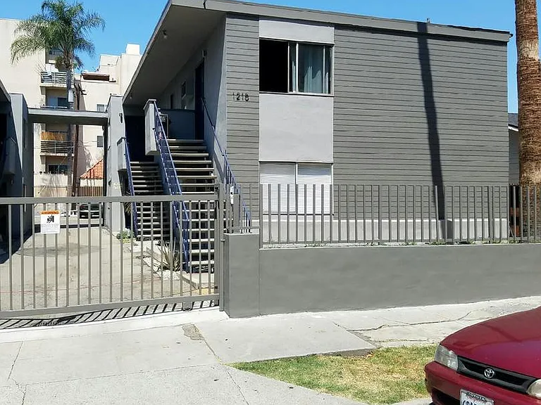 June Flats — Photo 13