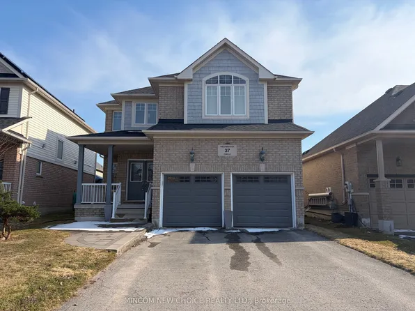 37 Westminster Cir, Barrie, ON L4M 0A4