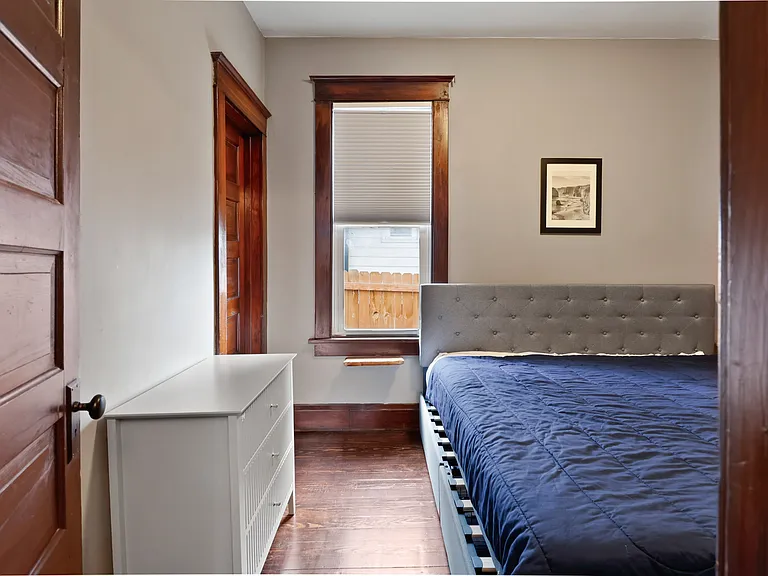 409 York St #1 — Photo 8
