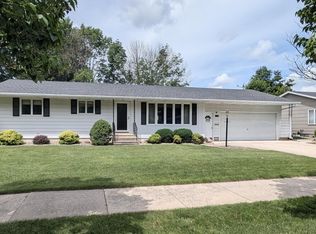 1407 9th St NW, Austin, MN 55912