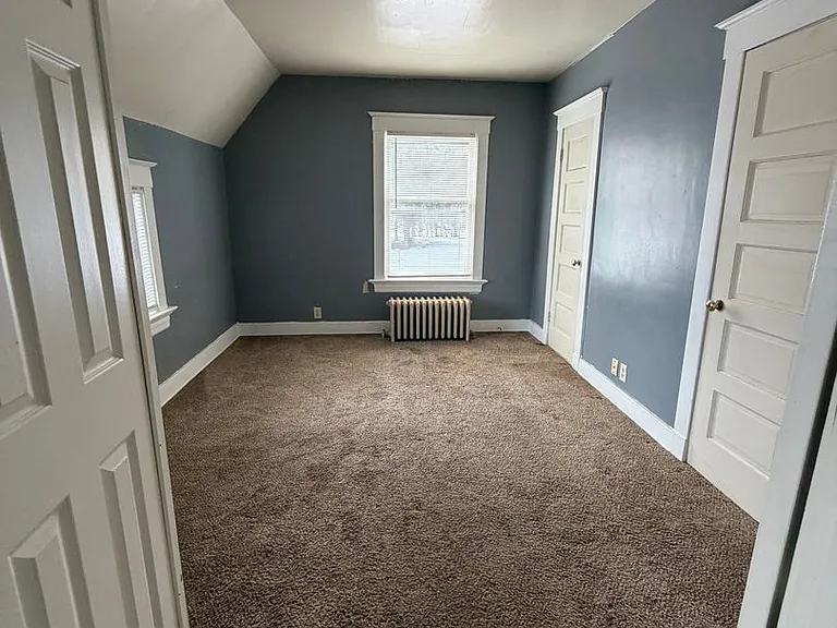 2118 Michigan Ave — Photo 9