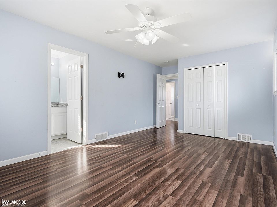 25030 Wagner Ave, photo 16