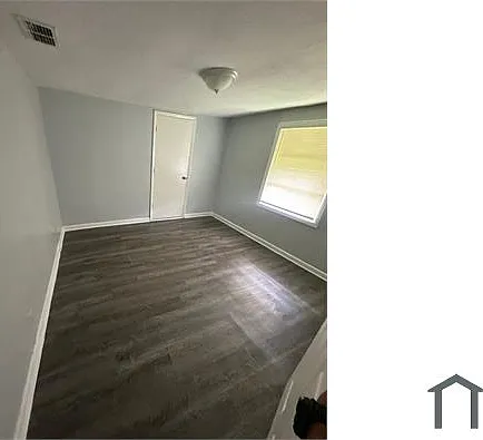 2881 W 11th St — Photo 12