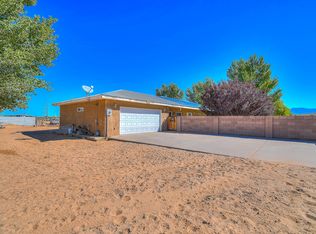 8 Miguel Ln, Los Lunas, NM 87031