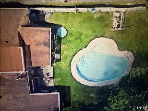 2nd image of 7473 Townline Rd
