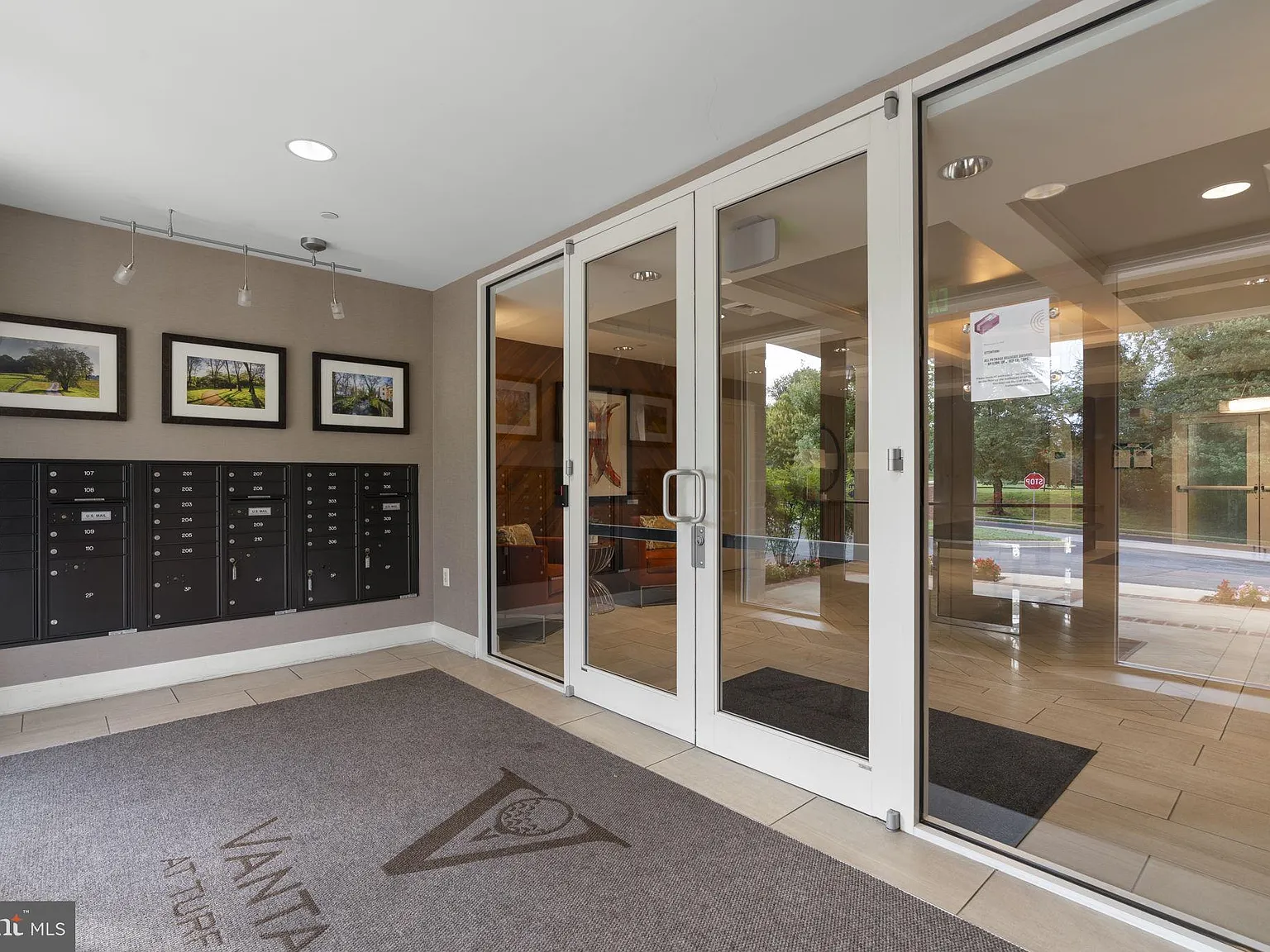 2 bed, 2.0 bath, 1439 sqft, $3,100 — Photo 3