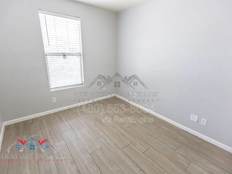 3068 E Ravenswood Dr — Photo 31