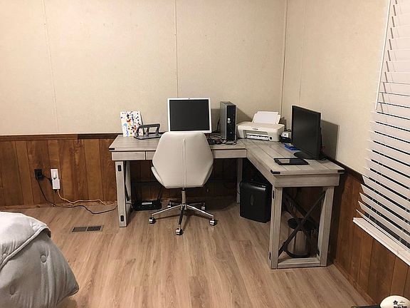 Office/bedroom