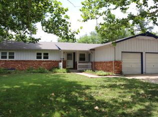 6211 E Perryton St, Bel Aire, KS 67220