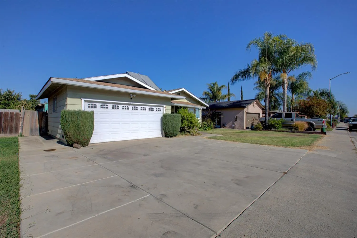 2164 Balboa Ave photo 1