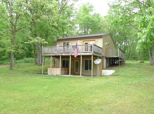 21058 Saginaw Dr, Howard City, MI 49329