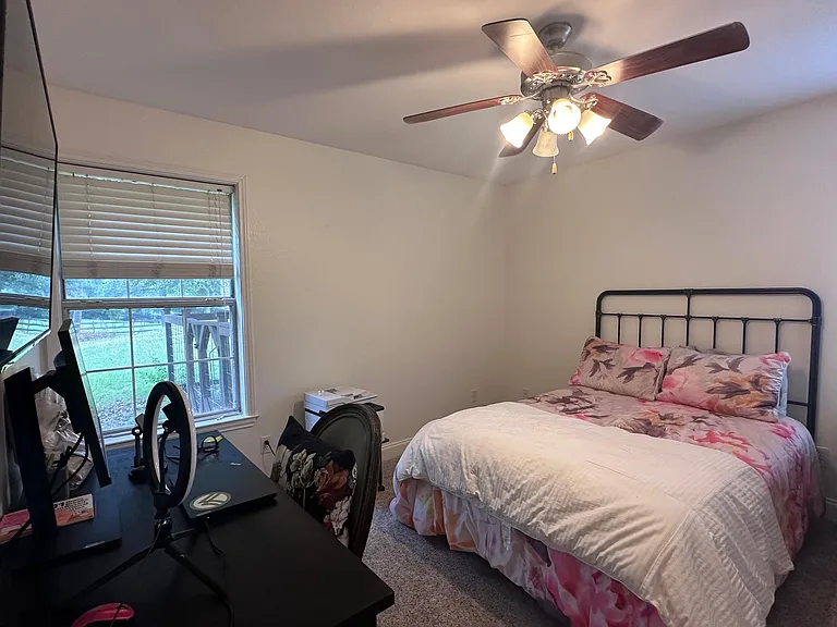 460 Tahitian Dr — Photo 23