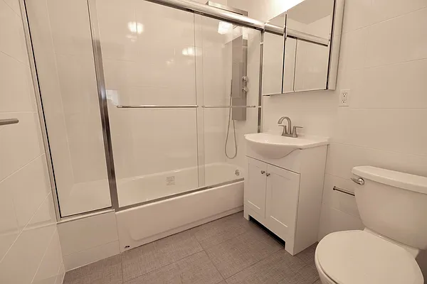 Rented by Aether Property Group | media 9