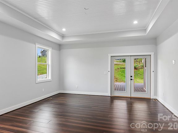 4th image of 157 Allen Dr