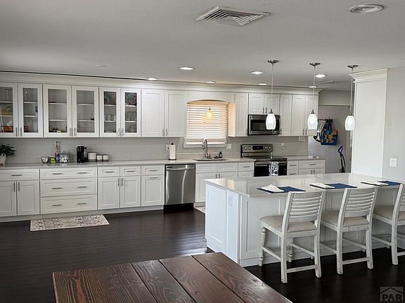3rd image of 87 Fordham Cir