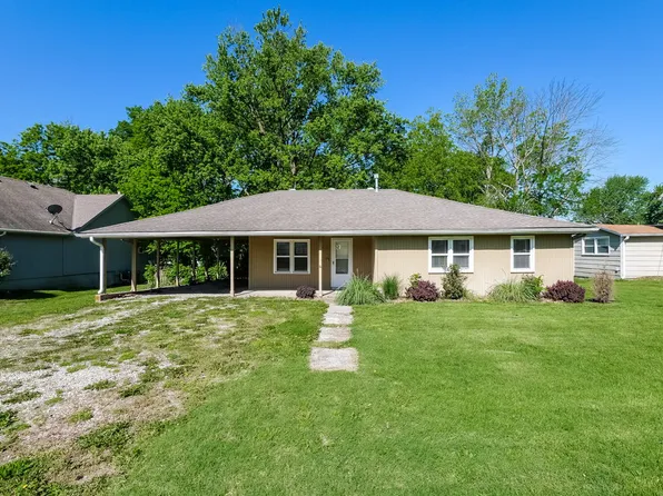 410 S Washington St, Raymore, MO 64083