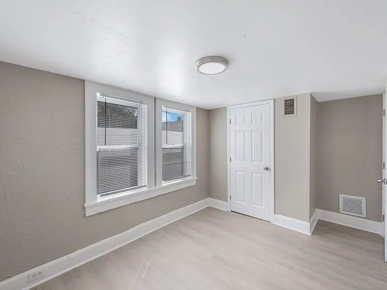955 9th Ave S #2 — Photo 13