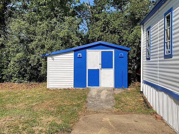 4th image of 109 Cypress Ln