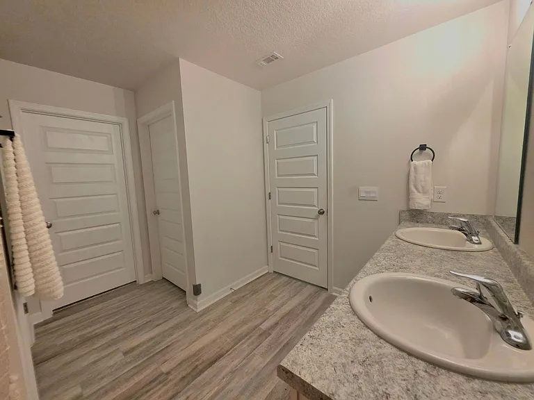 4375 White Cedar Ct — Photo 12