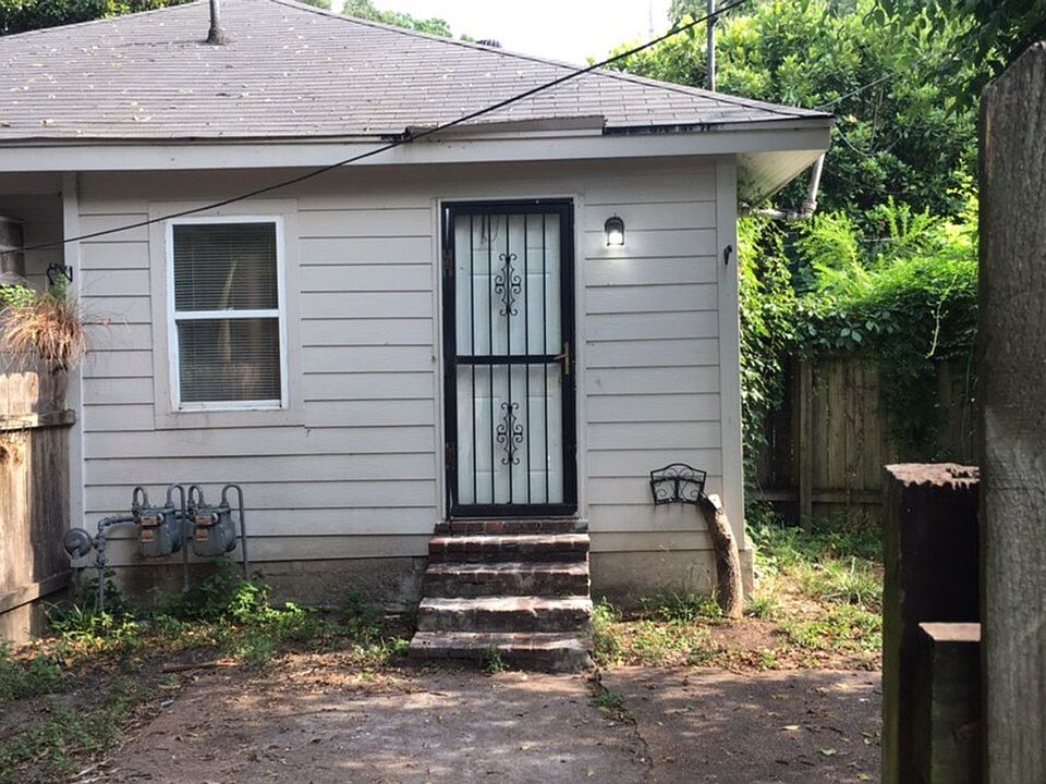 1st image of 2699 Milton Ave #2699