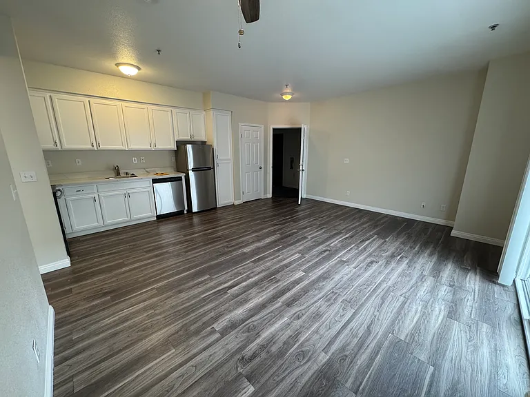 Marketplace Apartments — Photo 6