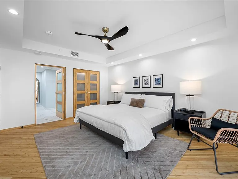 1 Beach Dr SE #2211 — Photo 59