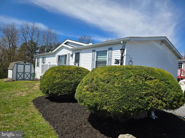 10655 Bailey Springs Ln Trlr 29, Waynesboro, PA 17268