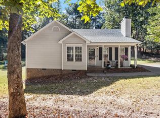 65 Beaver Ridge Dr, Youngsville, NC 27596