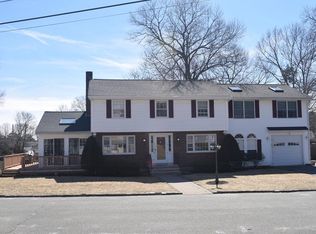 6 Pine Ridge Rd, Stoneham, MA 02180