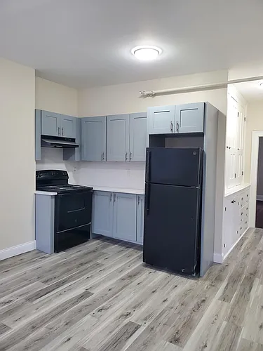 82 3rd Ave #2 Photo 1