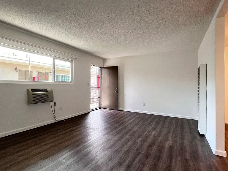 4119 Carol Dr #6 — Photo 5