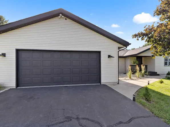 9738 Ramblin Ridge Rd, Belvidere, IL 61008