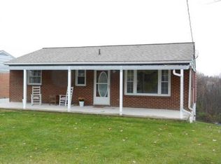 321 Hoover St, Staunton, VA 24401