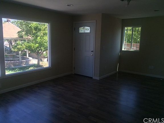 4th image of 752 E Rosewood Ct