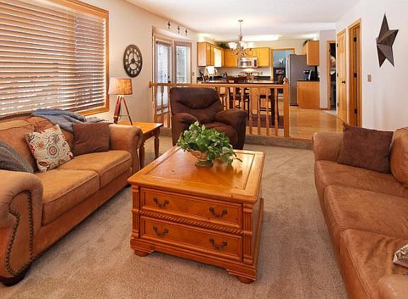3rd image of 1121 Earley Shores Ln