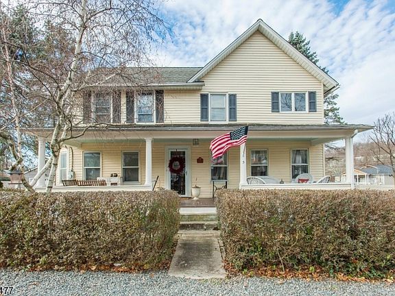 2nd image of 5 Highland Ave
