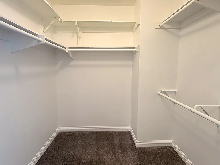 18242 Burbank Blvd #8 — Photo 33