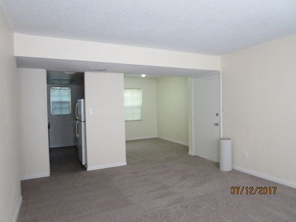 4th image of 523 S Summerlin Ave