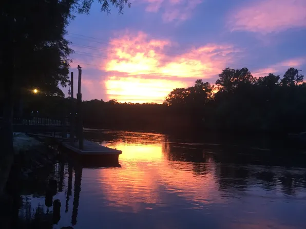 49118 River Bluff Dr, Hilliard, FL 32046