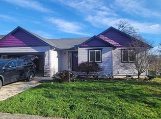 125 S Ash St, Yamhill, OR 97148