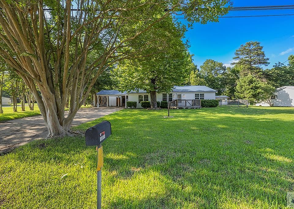 1st image of 1101 E Avenue A